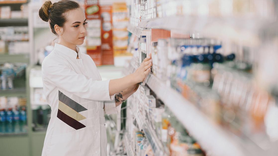 Farmacie in Lombardia: più vaccini, telemedicina e test. Le novità per il 2025