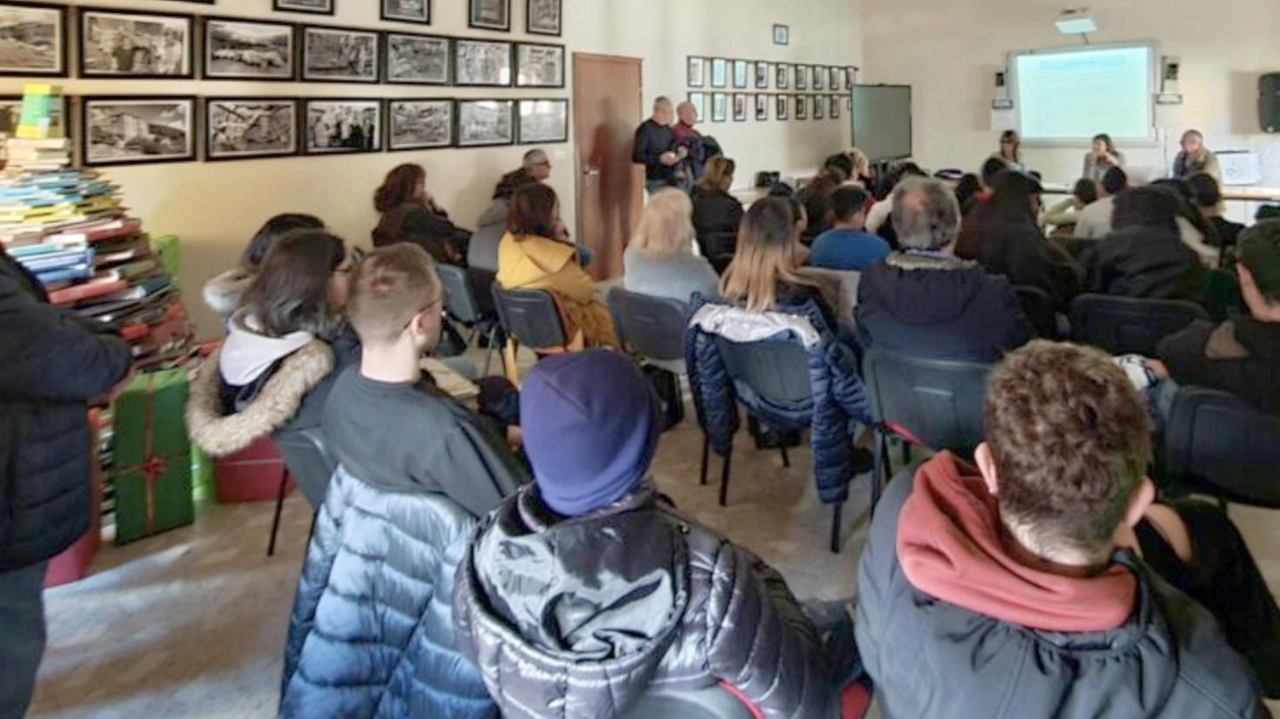 Un incontro dedicato alle dipendenze Dal tabacco alle ludopatie fino alle droghe: tutti i consigli per uno stile di vita sano