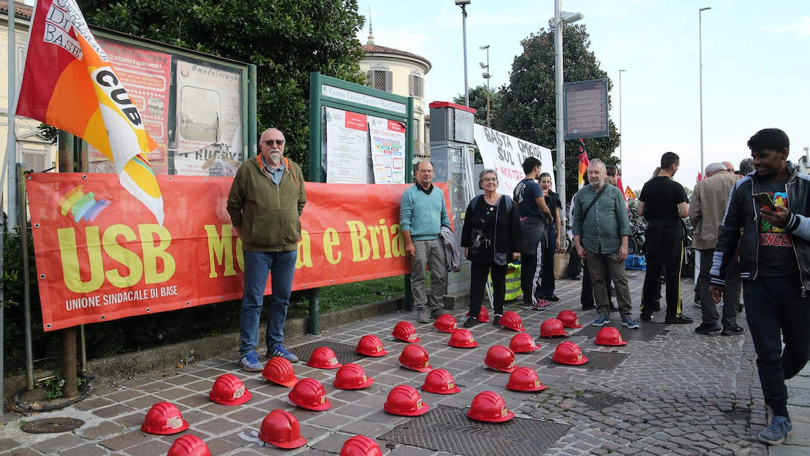 Il presidio a Monza