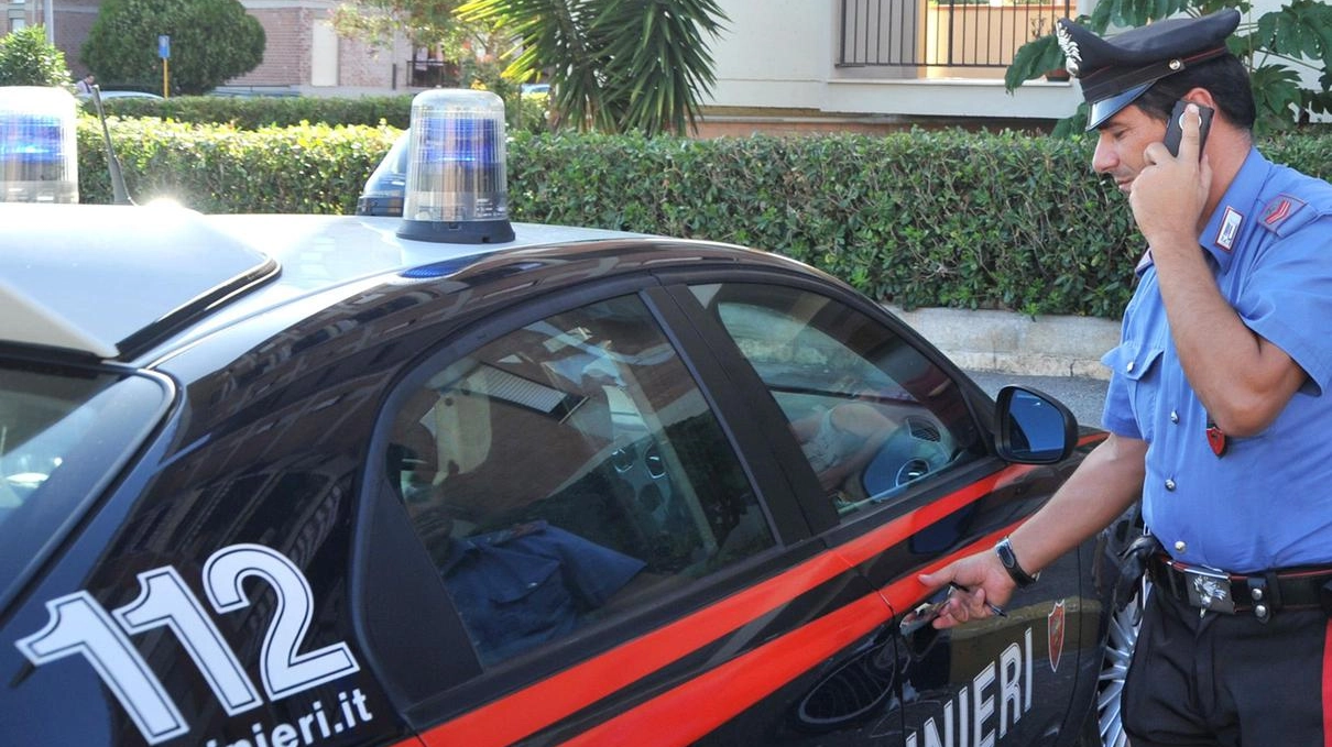 I carabinieri sono intervenuti dopo le segnalazioni di alcuni cittadini