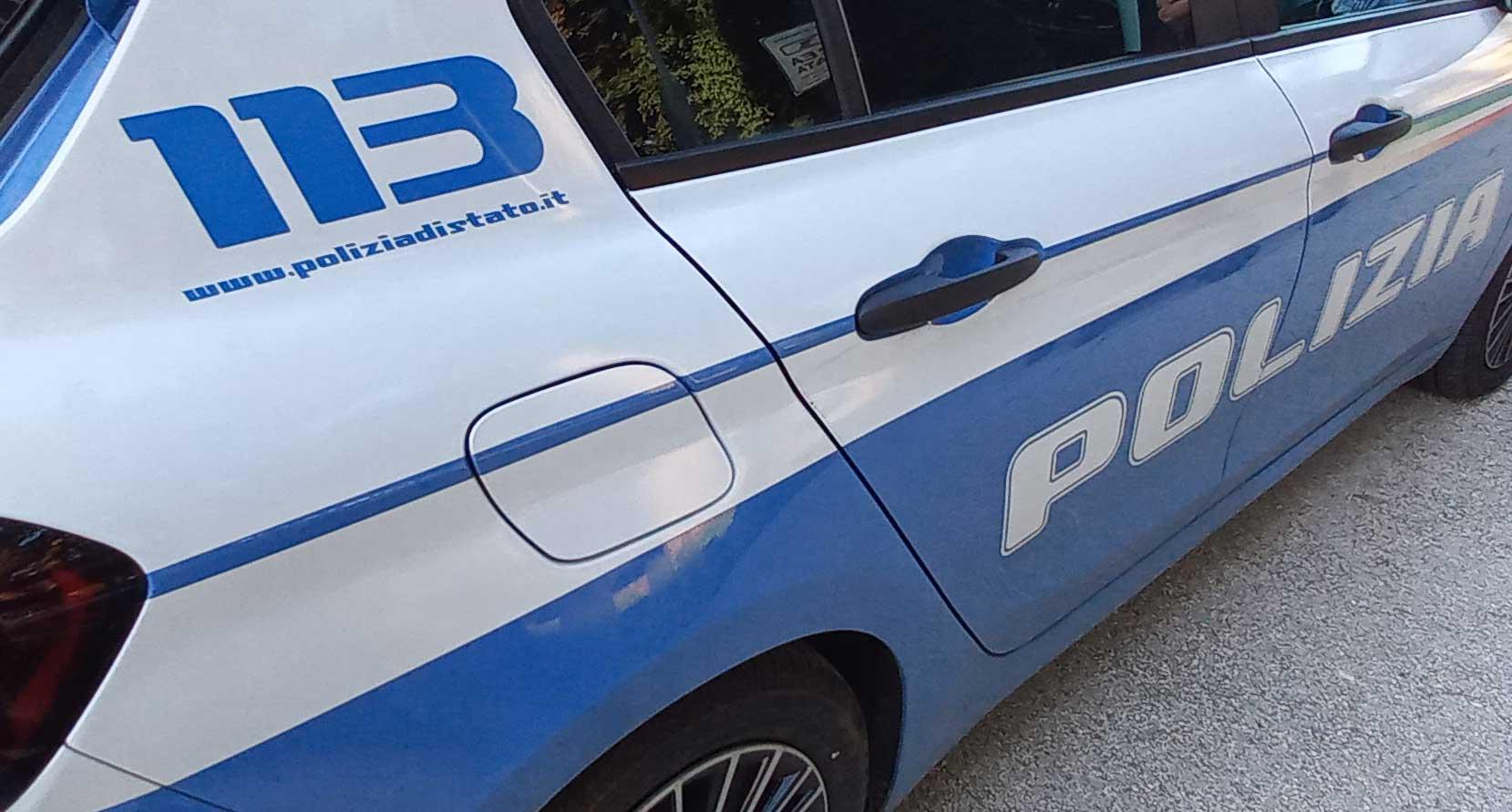 Legnano: terrorizza l’ex compagna che chiama la polizia, poi aggredisce gli agenti