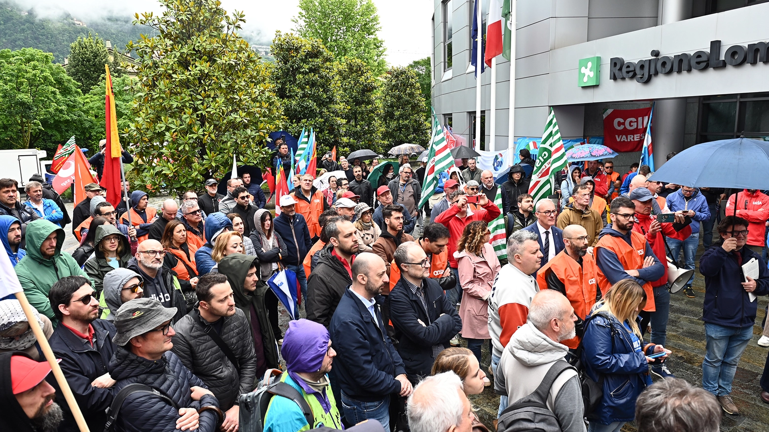 Frontalieri in protesta a Como