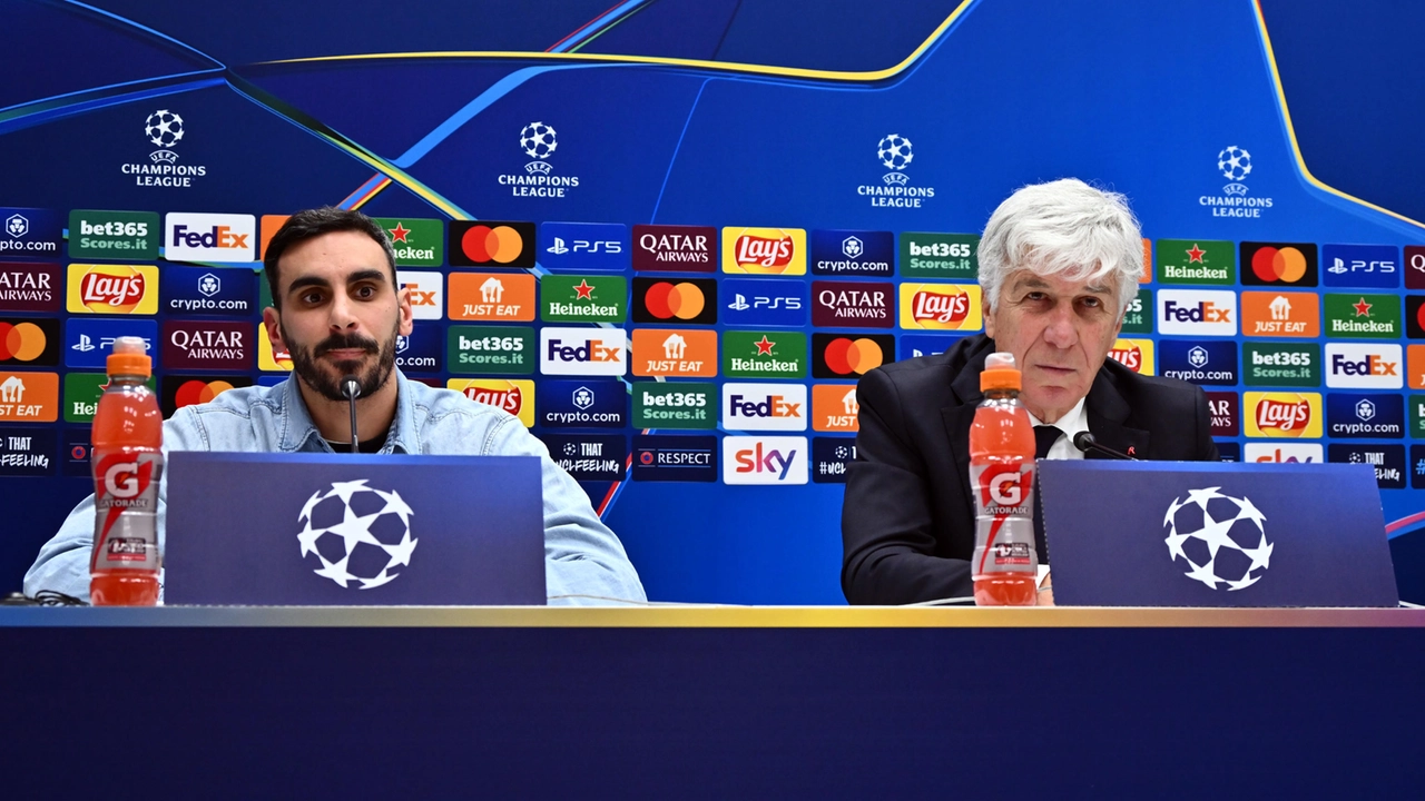 Davide Zappacosta e Gian Piero Gasperini in conferenza stampa