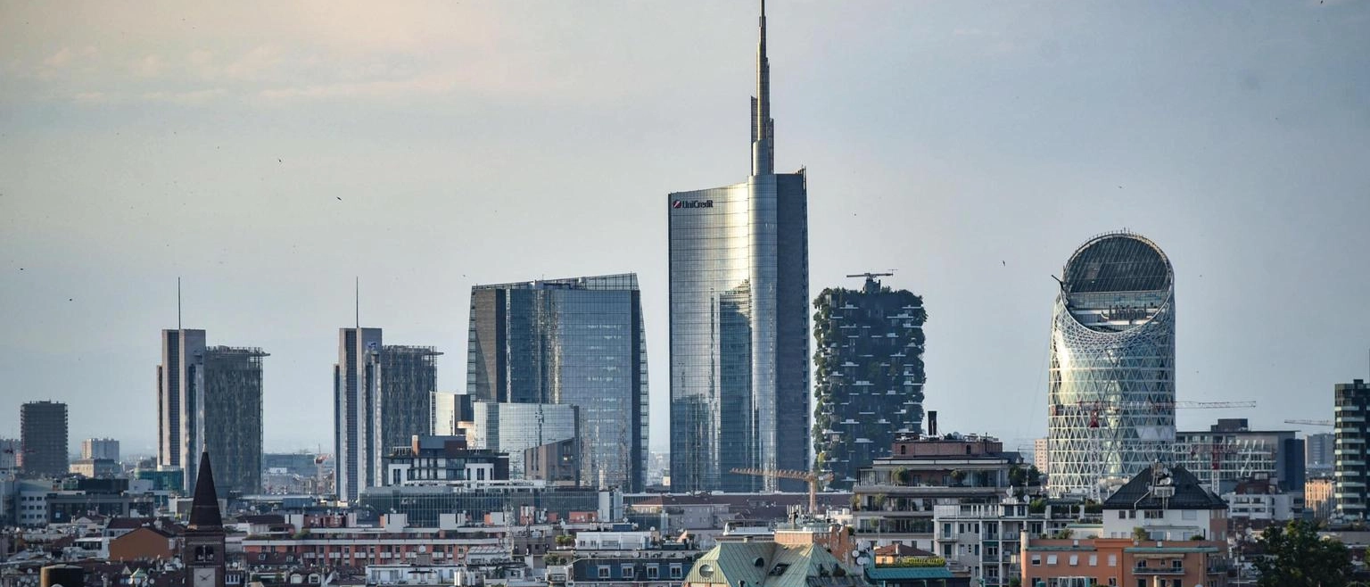 Venerdì 22 novembre protesta dei circoli di Legambiente e dei comitati contro “l’interpretazione autentica” della legge urbanistica del ‘42 che rischia di vanificare le indagini dei magistrati sui cantieri più recenti