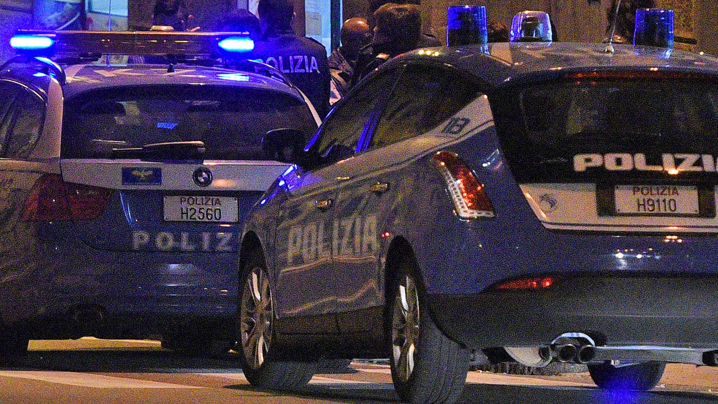 Polizia in azione nella notte