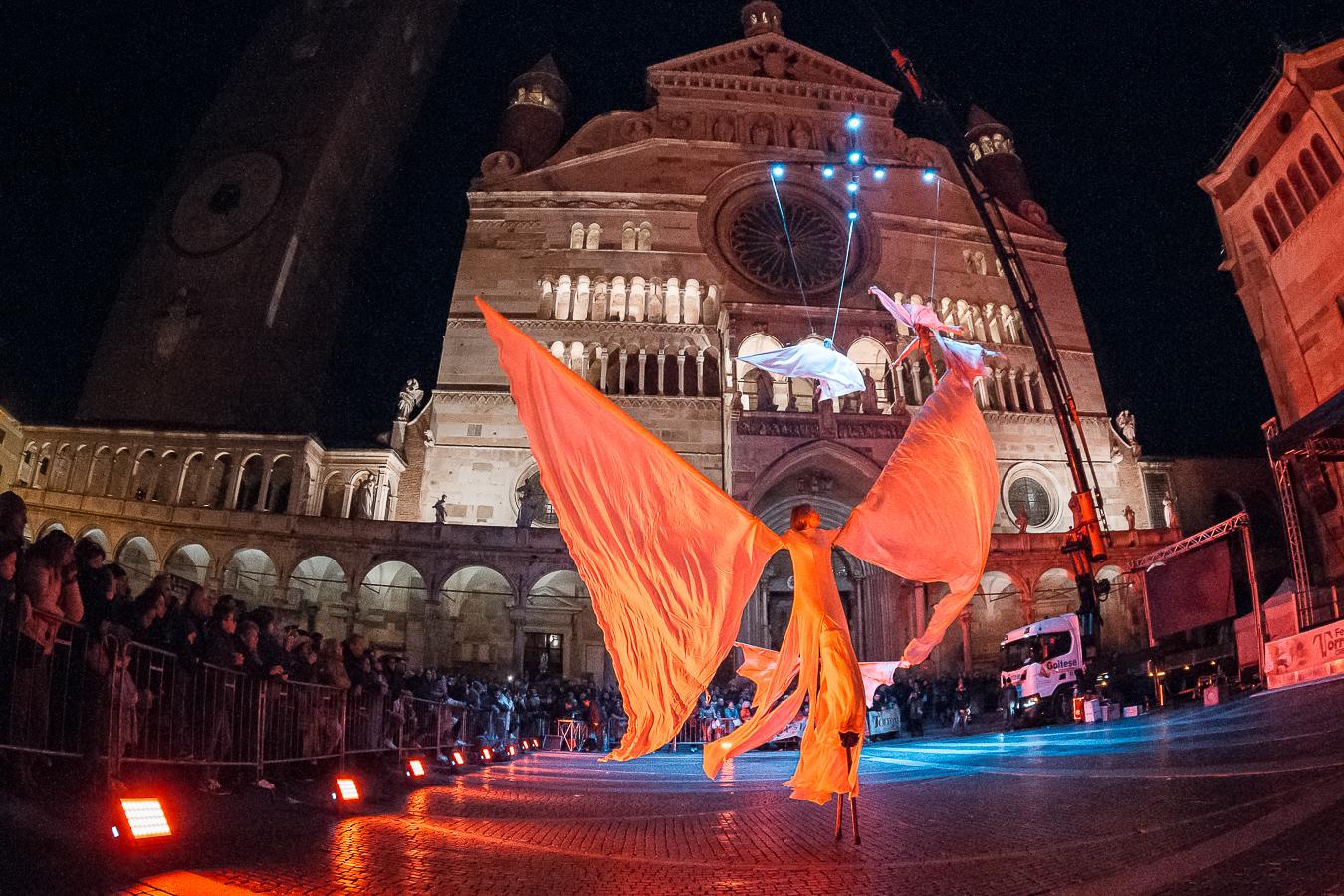 Cremona, torna la Festa del Torrone: 300 spettacoli, maxi installazioni e cooking show