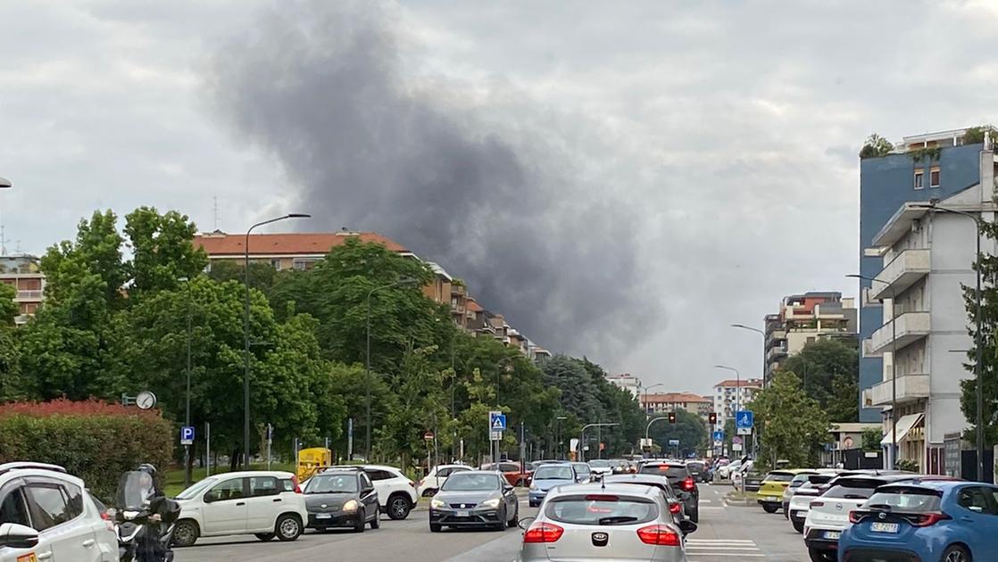 Milano incendio in via Fra Galgario: tre morti e tre feriti