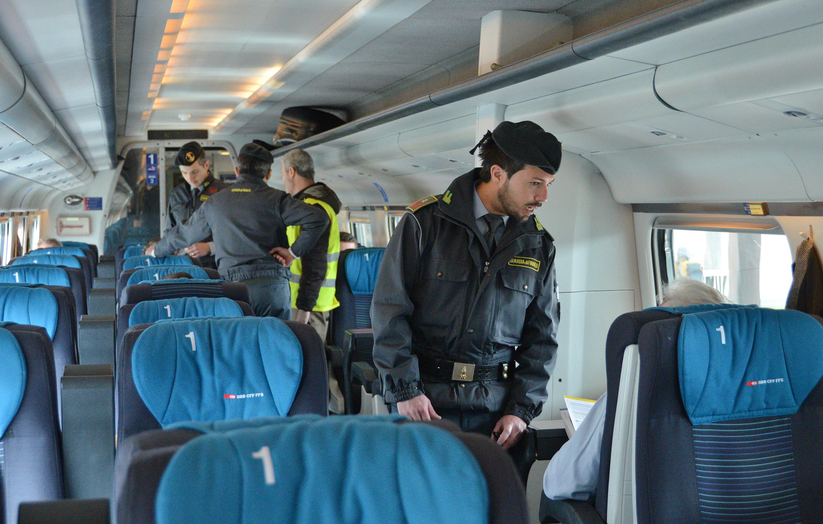 In treno con un titolo romeno del ’29 da 70 milioni di euro: non lo dichiara e arriva una stangata senza precedenti