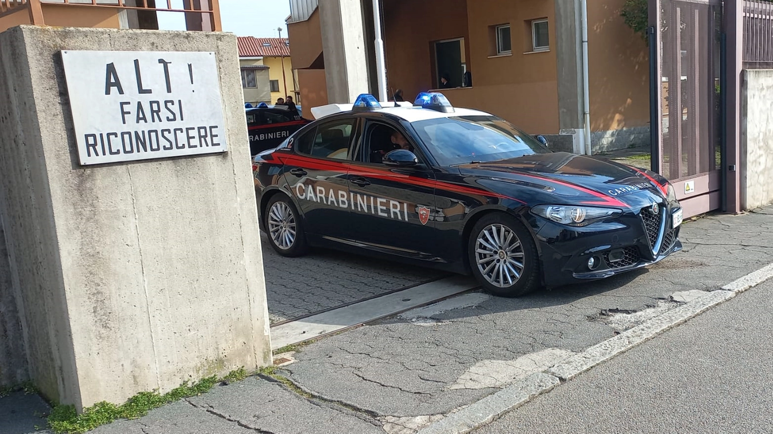 I Carabinieri lo hanno controllato dopo aver verificato i precedenti dell'uomo