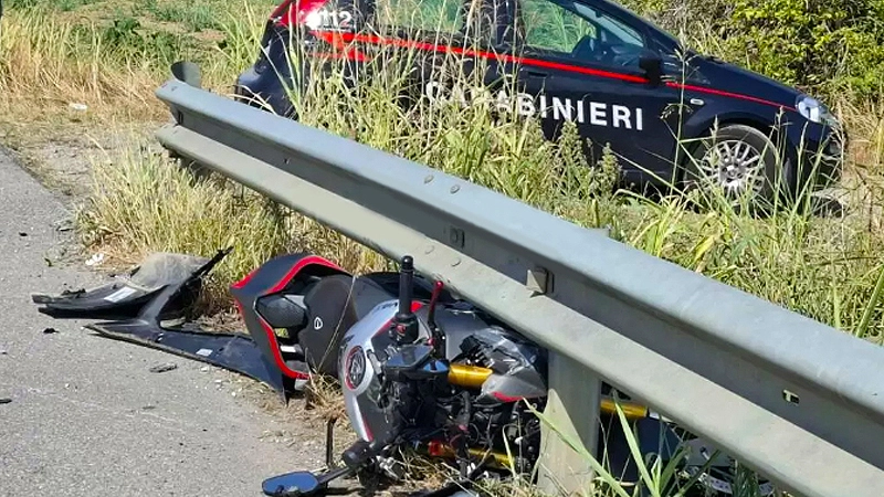 Terribile incidente mortale a Mornico, in provincia di Bergamo. Vittima un motociclista