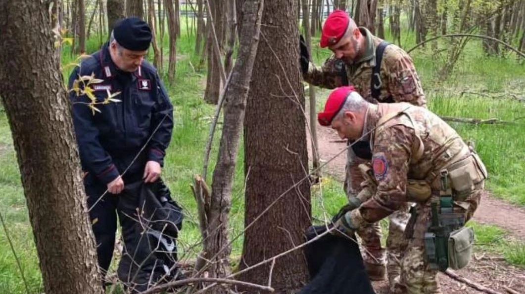 Nonostante i ripetuti blitz il fenomeno dello spaccio nei boschi trova sempre nuove forze e risulta difficile da sradicare