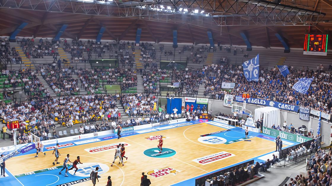 Sicurezza rafforzata al PalaFitline di Desio: nuove misure per i tifosi della Pallacanestro Cantù