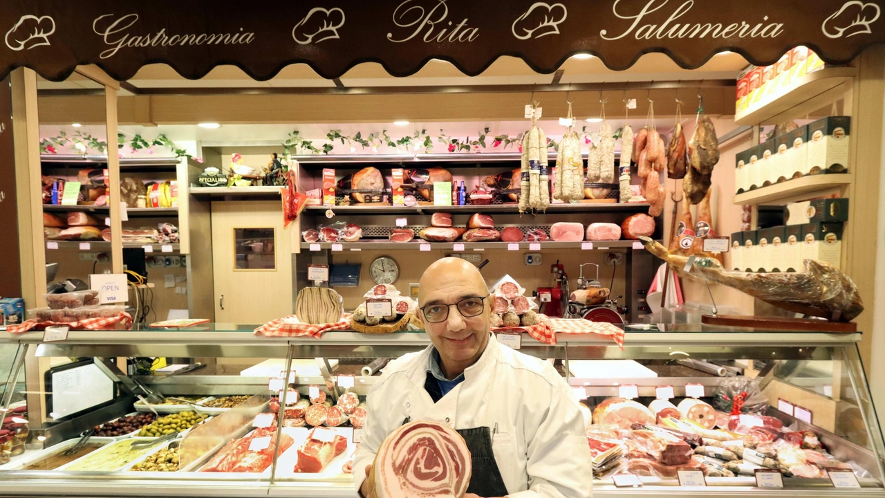 Salumi e piatti della tradizione: "Da noi trovate trippa e cassoeula"