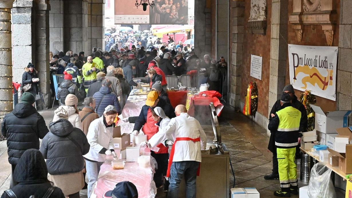 Con quasi cinquemila scodelle di trippa consegnate, la festa del patrono San Bassiano di domenica è stata un successo. Il...