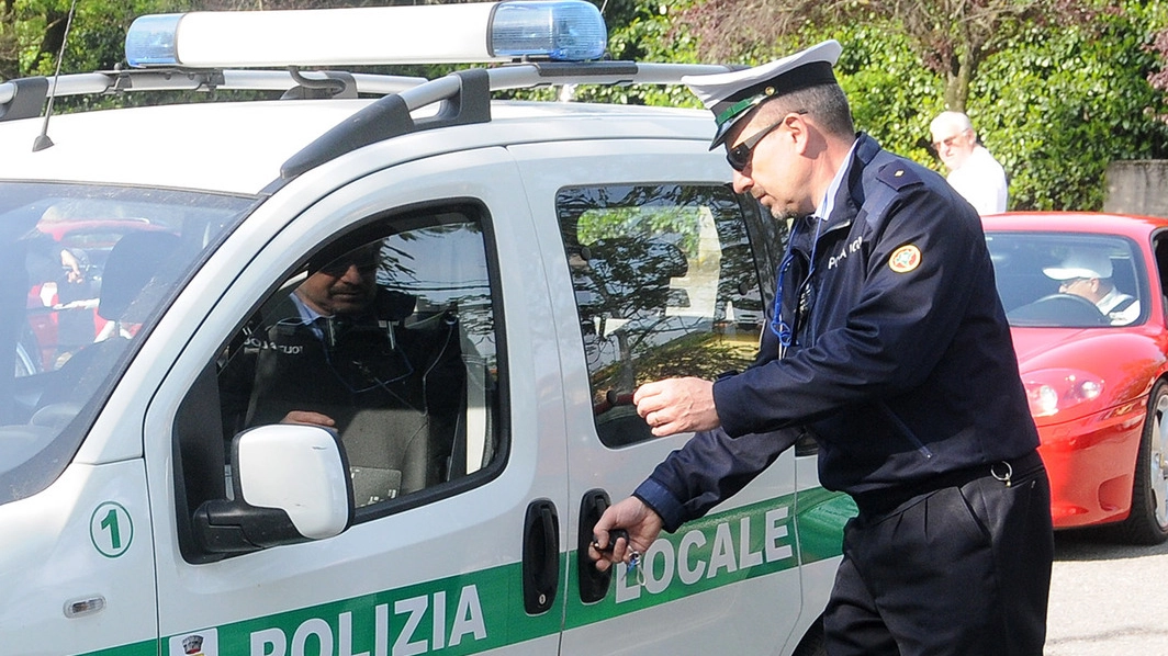 Polizia locale a Cuggiono (Archivio)