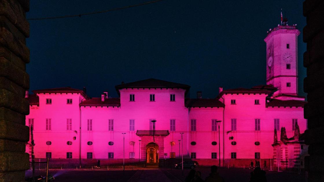 La città s’illumina di rosa. Cesano Maderno è calda:: "Il Giro d’Italia ci esalta"