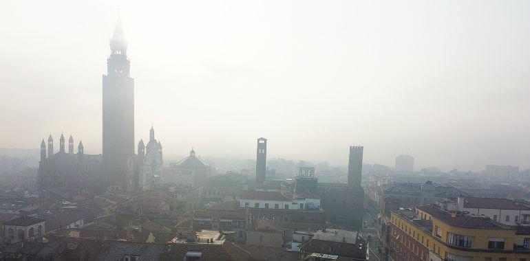 Cremona è la città più inquinata d’Italia: città ostaggio del clima tropicale e dello smog