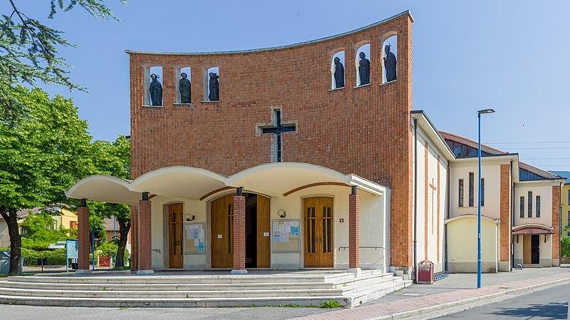 Villaggio Prealpino: prete è in chiesa per celebrare la messa di Natale, i ladri gli ripuliscono casa