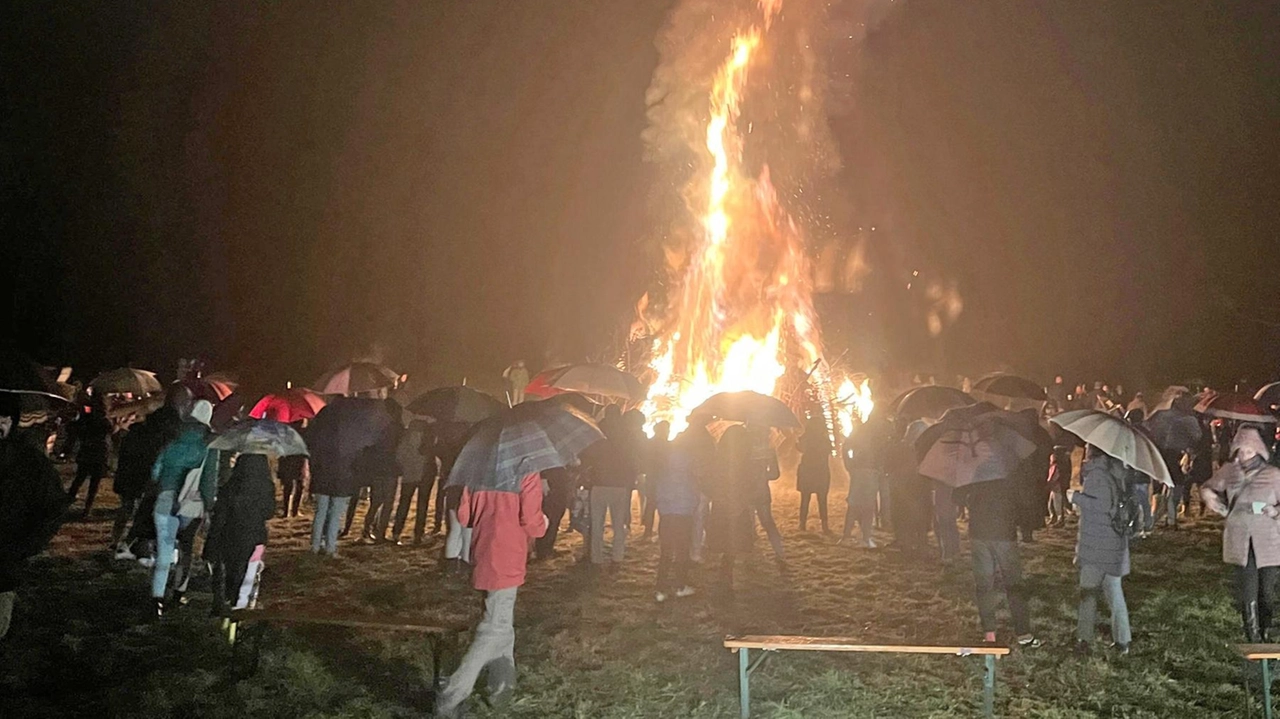 Il falò di Sant’Antonio Abate tra gli eventi più attesi nel Legnanese Tante le iniziative nel weekend