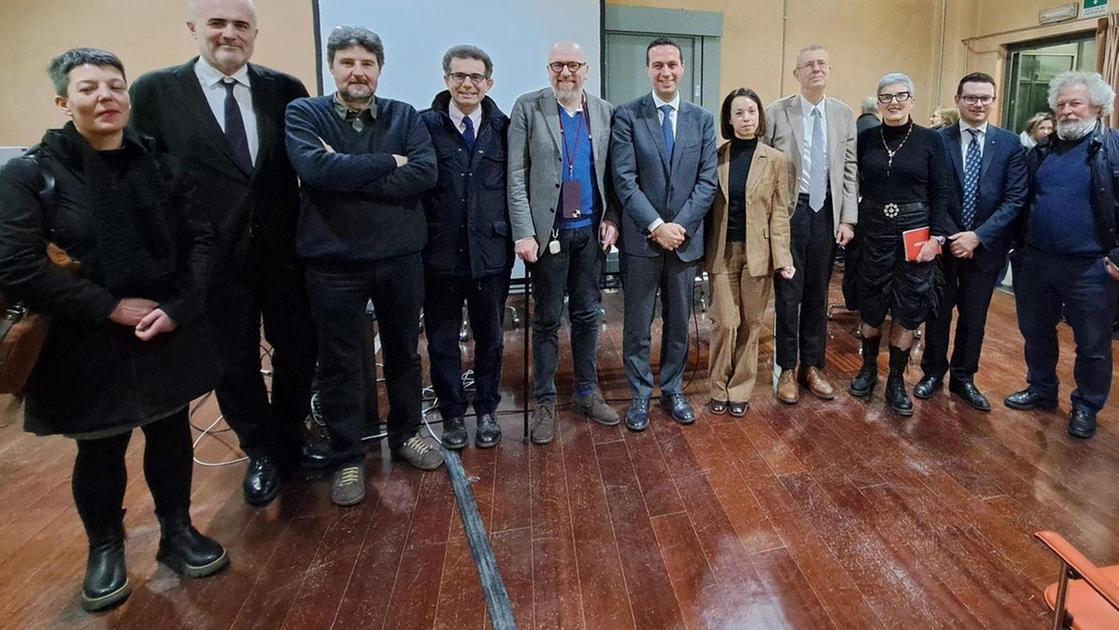 Caro casa nel Rhodense: "Servono nuove soluzioni"