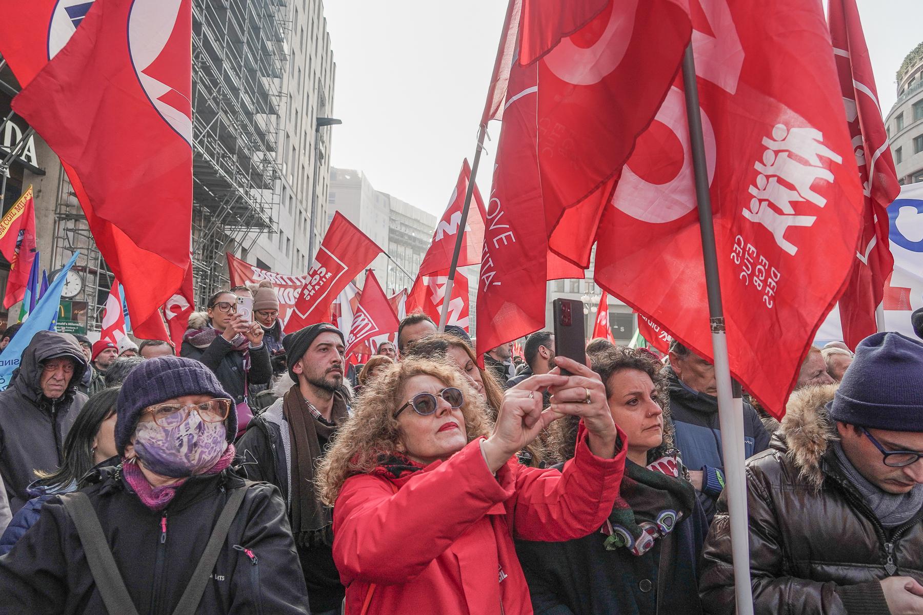 Per gli ex disoccupati che trovano un nuovo lavoro “lo stipendio è inferiore o uguale al sussidio”: i dati della Cgil