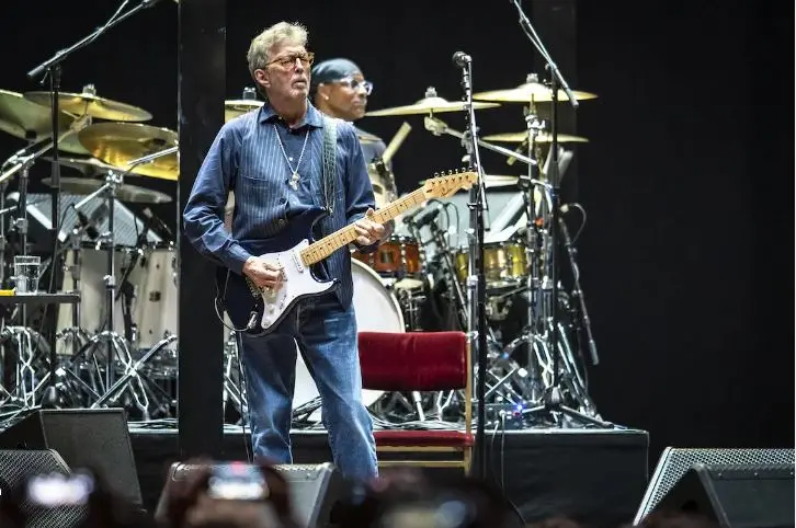 Eric Clapton e Carlos Santana: due big in Lombardia per il 2025