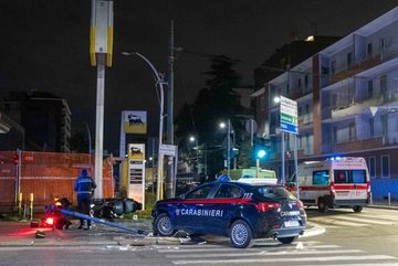 Milano, non si ferma all’alt della polizia: 18enne senza patente in scooter inseguito per 5 chilometri (fotocopia del caso Ramy)