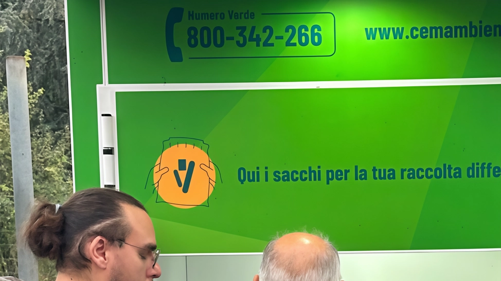 Il “bancomat“ dei sacchi per i rifiuti: "Più differenziata, meno Tari"