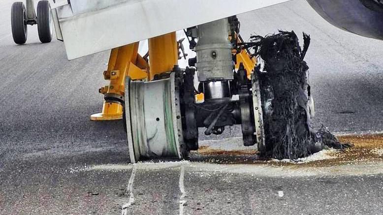 Orio al Serio, l’aereo e gli pneumatici esplosi: sequestrata la scatola nera