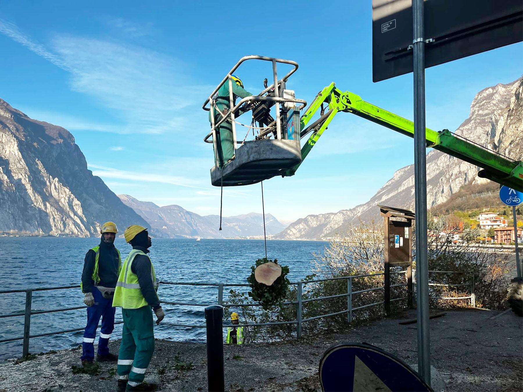 Nuova passerella sul lungolago di Lecco, i lavori sono già fermi: Anas blocca gli operai