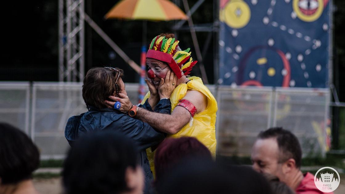 Torna la magia del Milano Clown Festival: oltre 150 appuntamenti di teatro di strada e circo contemporaneo. Perché ridere fa bene