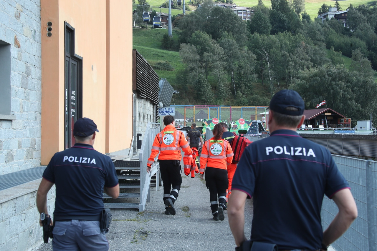 Sul posto vigili del fuoco, polizia, ambulanza (ANSA/ANP)