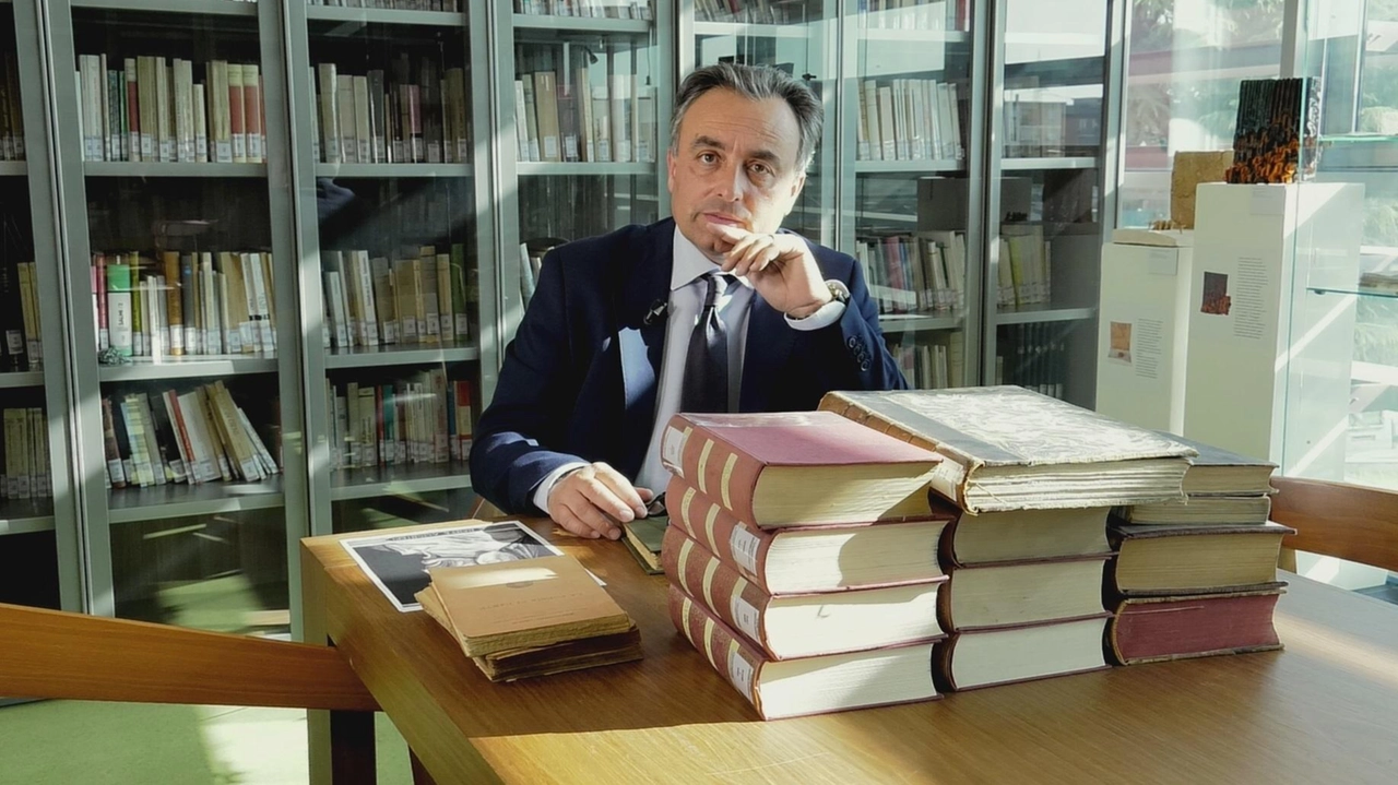 Alberto Moioli critico d’arte brianzolo e direttore di Enciclopedia d’Arte Italiana è il curatore della mostra d’arte dedicata a uomo e tecnologia