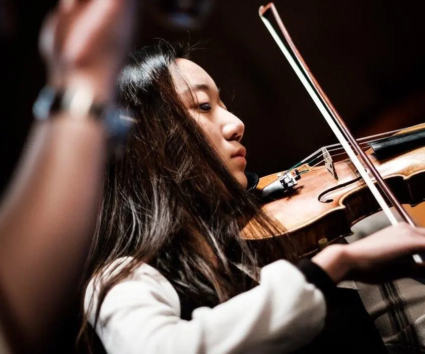 La violinista Ellie Choi: "Sotto pressione l’artista cresce"