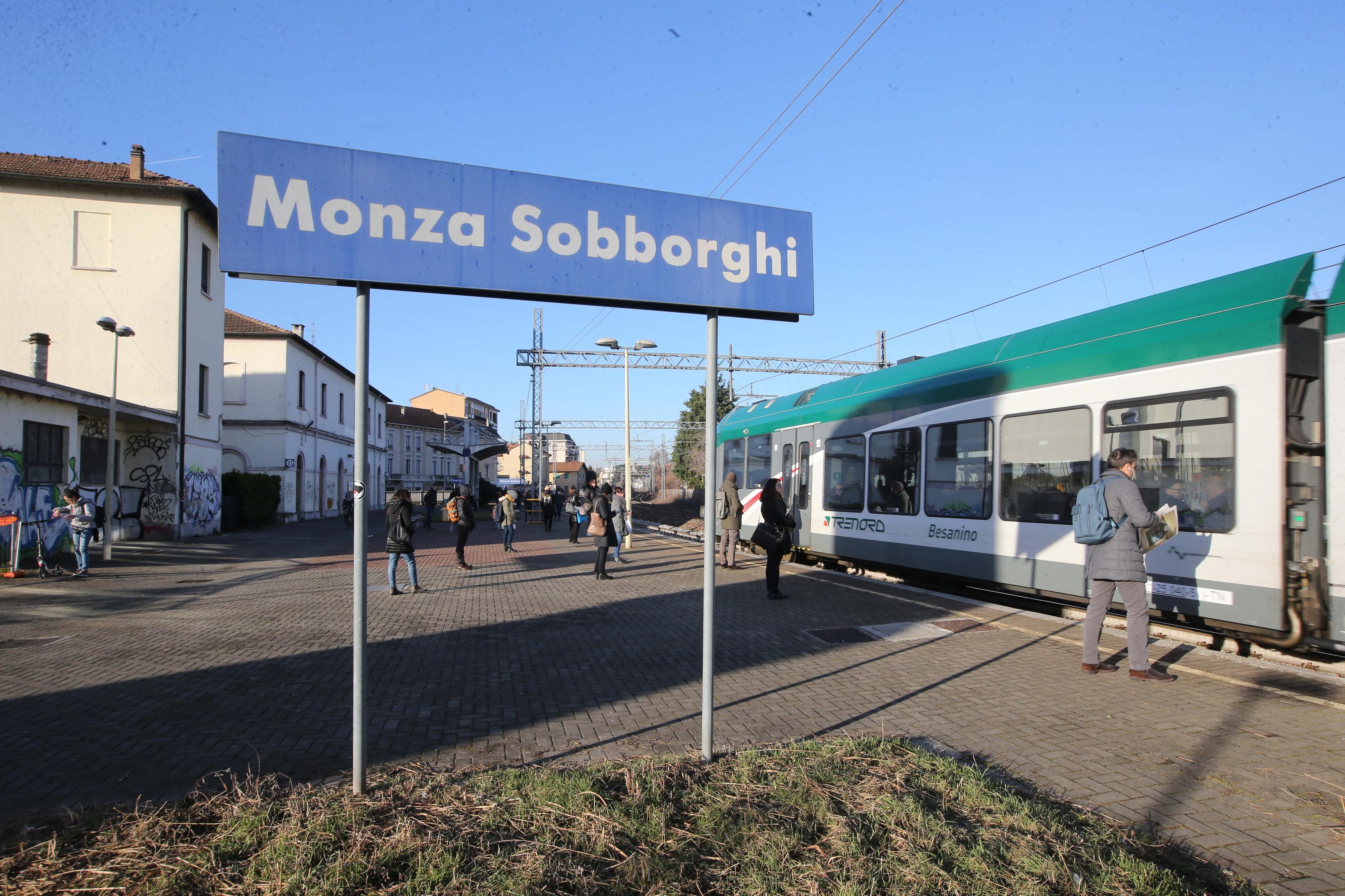 Navette e treni alternativi: lo “slalom” del Besanino al cantiere di Pedemontana