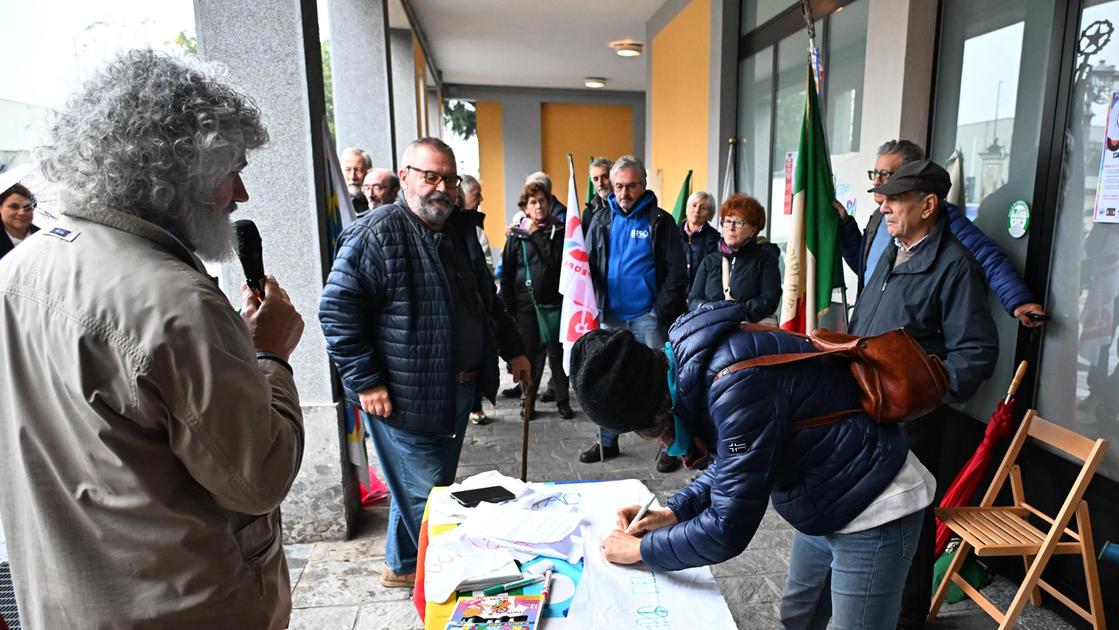 In piazza per la pace: "Non possiamo stare zitti"