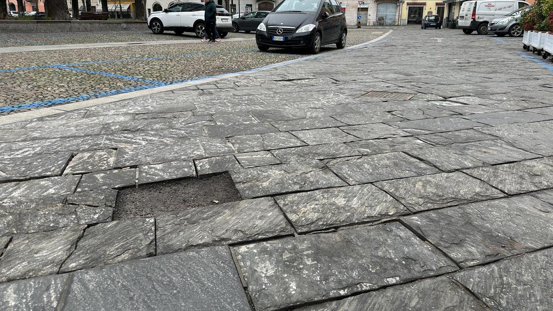 Pavimentazione da rifare. Al via il cantiere in centro. A bilancio 40mila euro