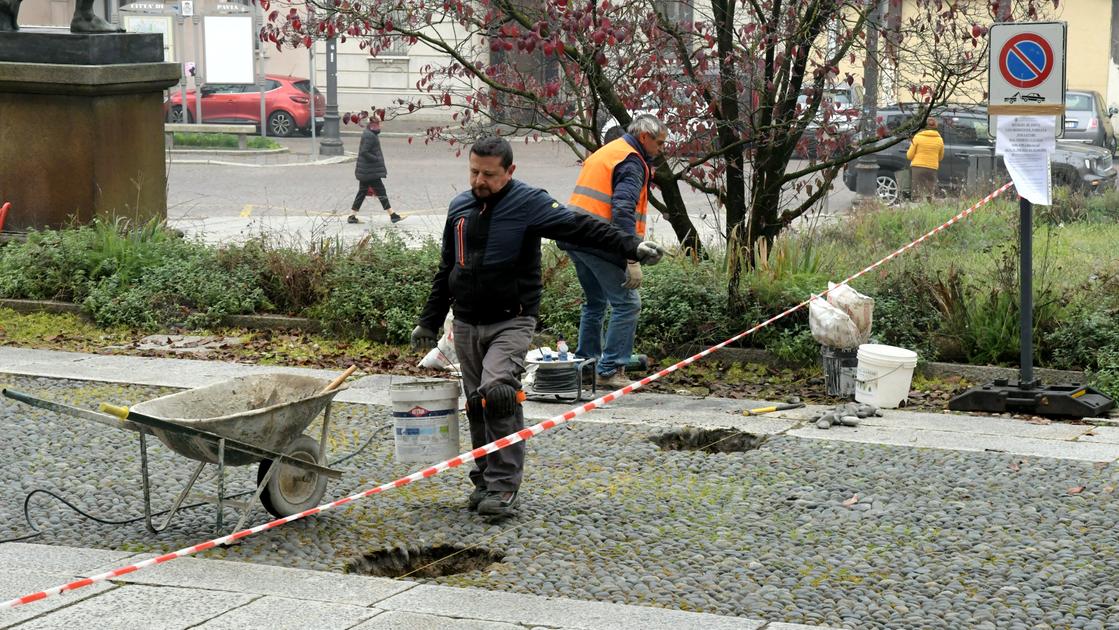 Il piazzale del municipio torna pedonale. Ora il Comune vuole un’altra Ztl: dove sarà