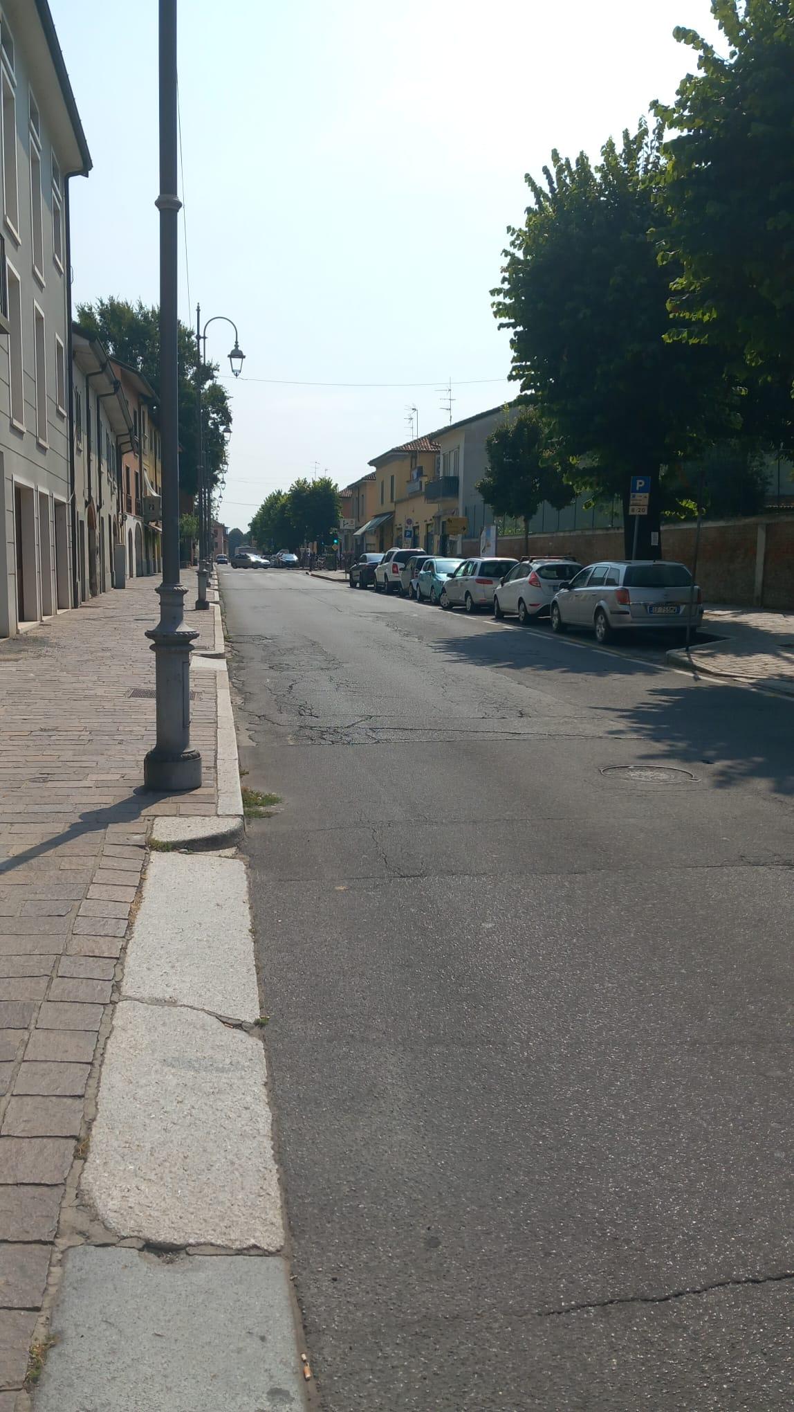 San Colombano al Lambro, fuga di gas in centro: panico nella notte