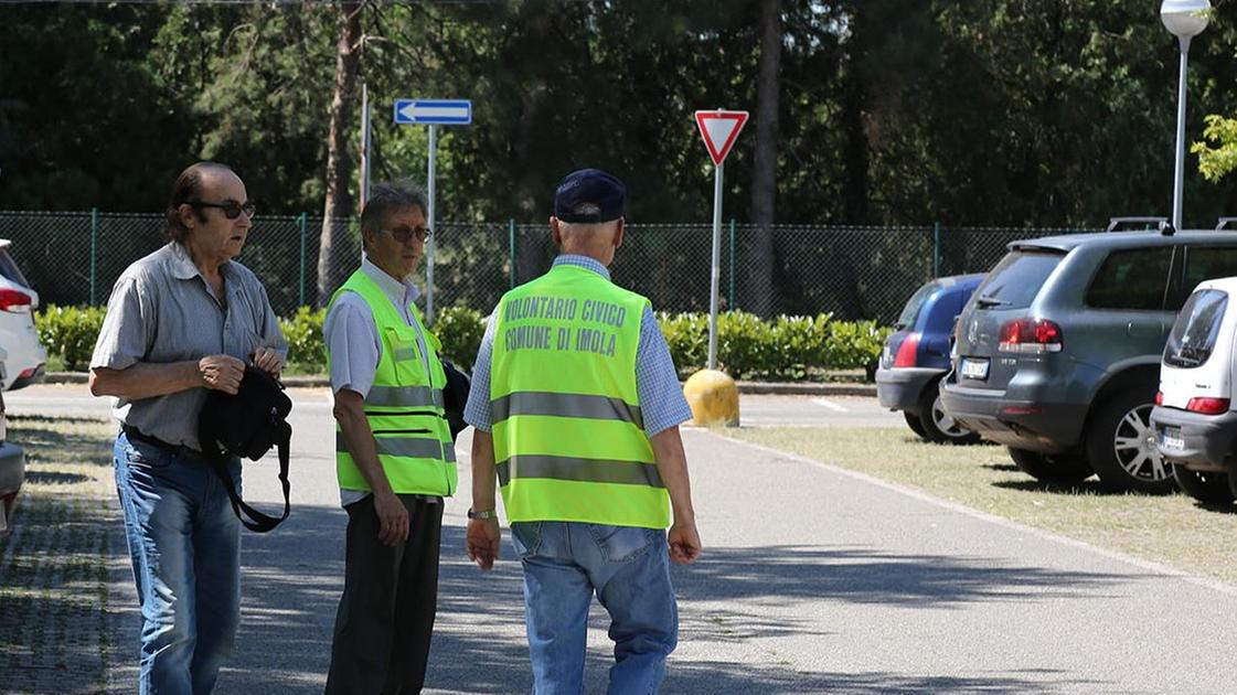 Volontari civici. Il progetto non decolla