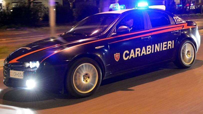 Lonato, assalto ai Monopoli di Stato con un camion ariete: razzia di sigarette e tabacchi