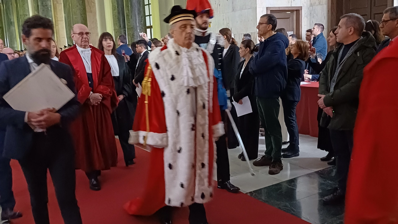 L'arrivo di Giuseppe Ondei a Palazzo di Giustizia a Milano