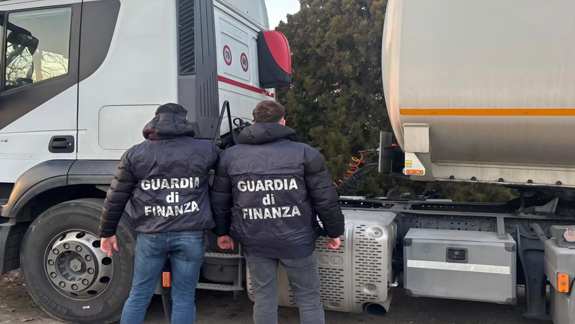 Una discarica “esplosiva“. Sequestrata dai Finanzieri