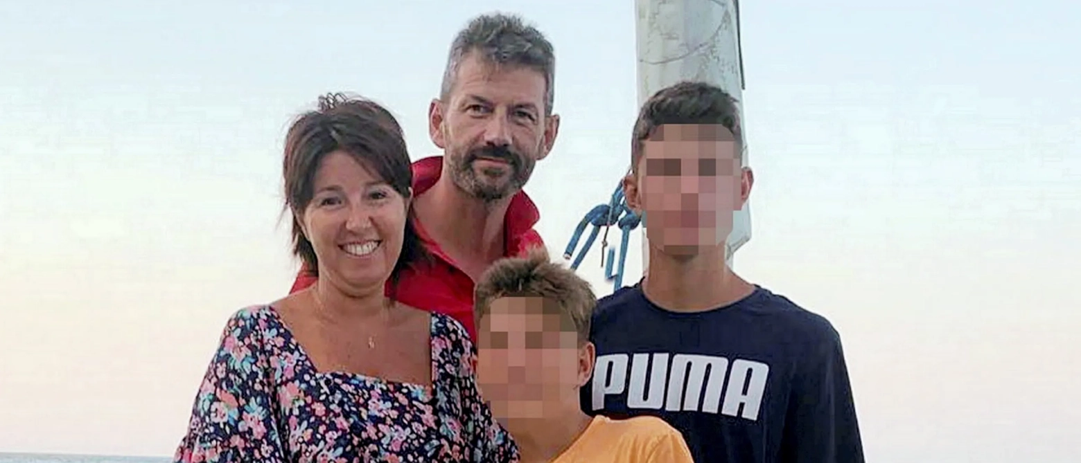 Oggi lo straziante incontro tra il 17enne che ha ucciso a coltellate la famiglia e i parenti che non vogliono lasciarlo solo. Dopo il colloquio il giovane detenuto è stato trasferito dal Beccaria al minorile di Firenze