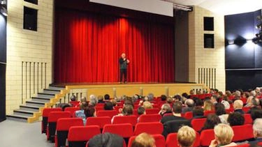 Si alza il sipario al Cenacolo Francescano di Lecco su “Una città sul palcoscenico“, la rassegna di teatro amatoriale giunta...