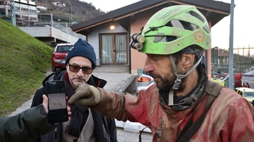 Bloccata nell’Abisso Bueno di Fonteno: “Ottavia collabora. Siamo attrezzati per diversi giorni”