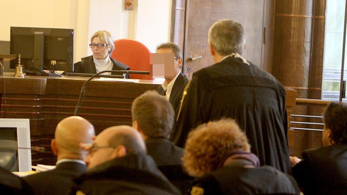 La famiglia vuole combinare le nozze: ragazza pakistana salvata dai professori