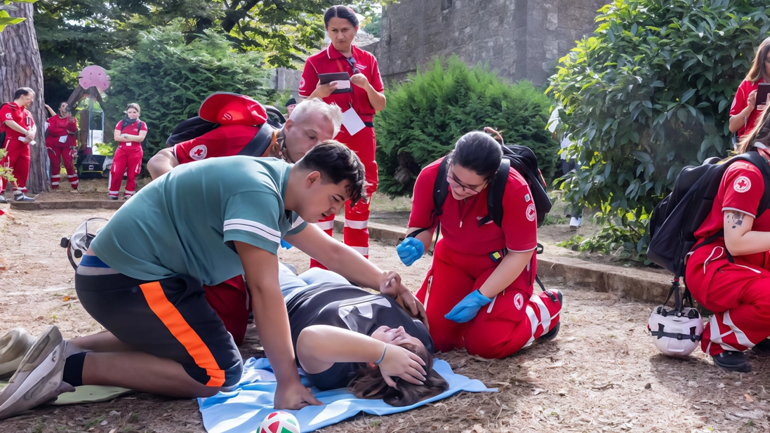 A Somma Lombardo si svolge la 19esima gara nazionale di primo soccorso della Croce Rossa, con 17 squadre provenienti da diverse regioni. Obiettivo: garantire interventi rapidi ed efficaci in scenari di emergenza. La premiazione avverrà all'agriturismo "La viscontina".