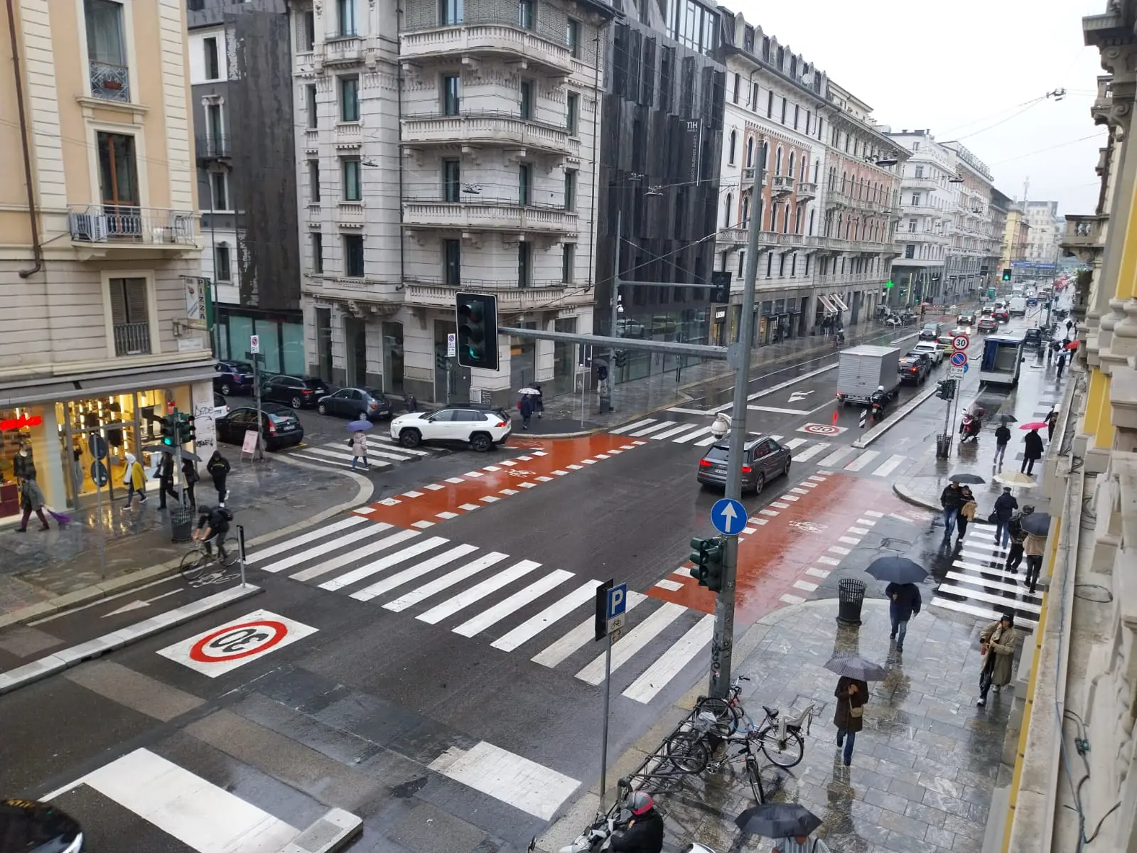 Pioggia e maltempo a Milano e in Lombardia: la diretta