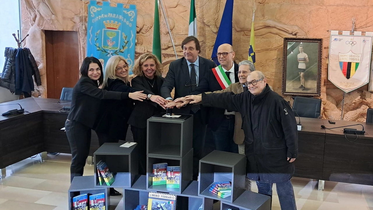 La cerimonia di presentazione del francobollo